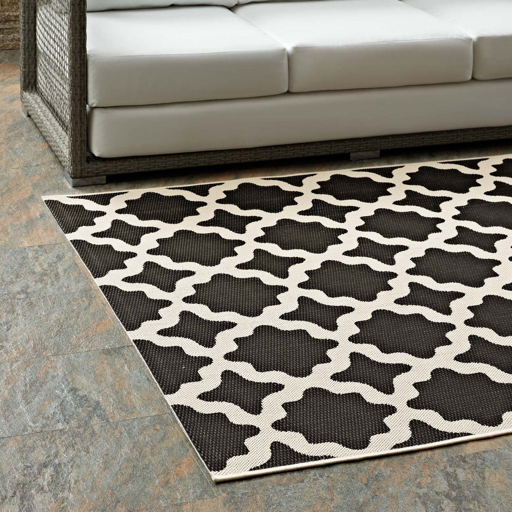 Cerelia Moroccan Trellis Indoor and Outdoor 5x8 Area Rug by Modway