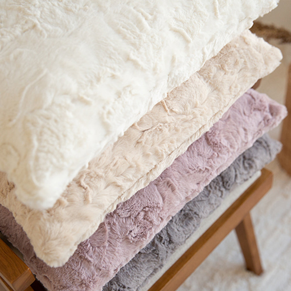 4-Piece Coordinated Pillow Bundle with Inserts – well mixed miss and match reversible sides furry throw pillows and 450g inserts 18"x18" square – F...