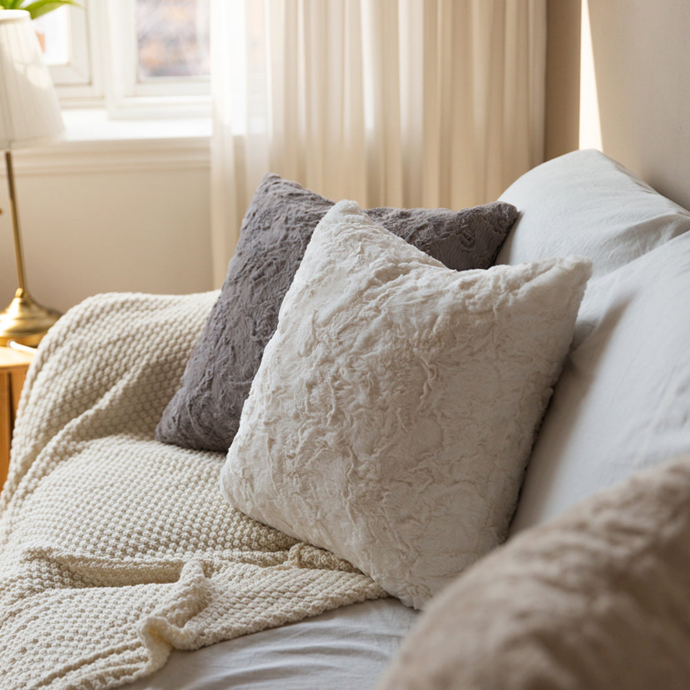 4-Piece Coordinated Pillow Bundle with Inserts – well mixed miss and match reversible sides furry throw pillows and 450g inserts 18"x18" square – F...