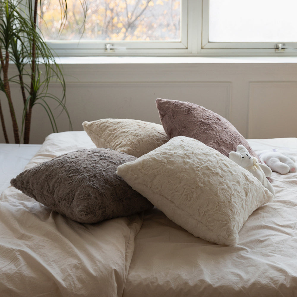 4-Piece Coordinated Pillow Bundle with Inserts – well mixed miss and match reversible sides furry throw pillows and 450g inserts 18"x18" square – F...